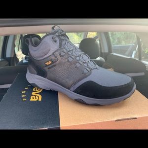 Teva Arrowood Venture Mid Wp Hiking trail boots
